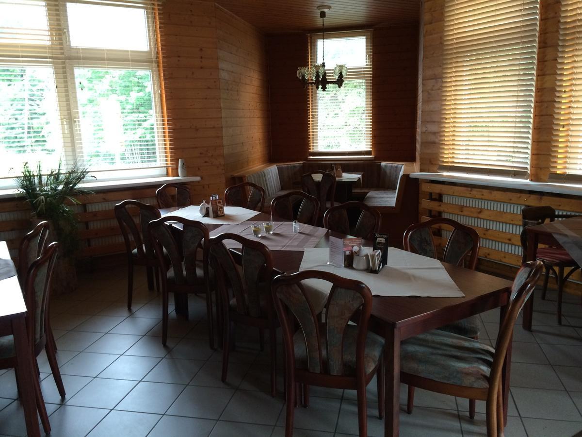 Hotel Restaurant Hohe Tanne Grossbreitenbach Buitenkant foto