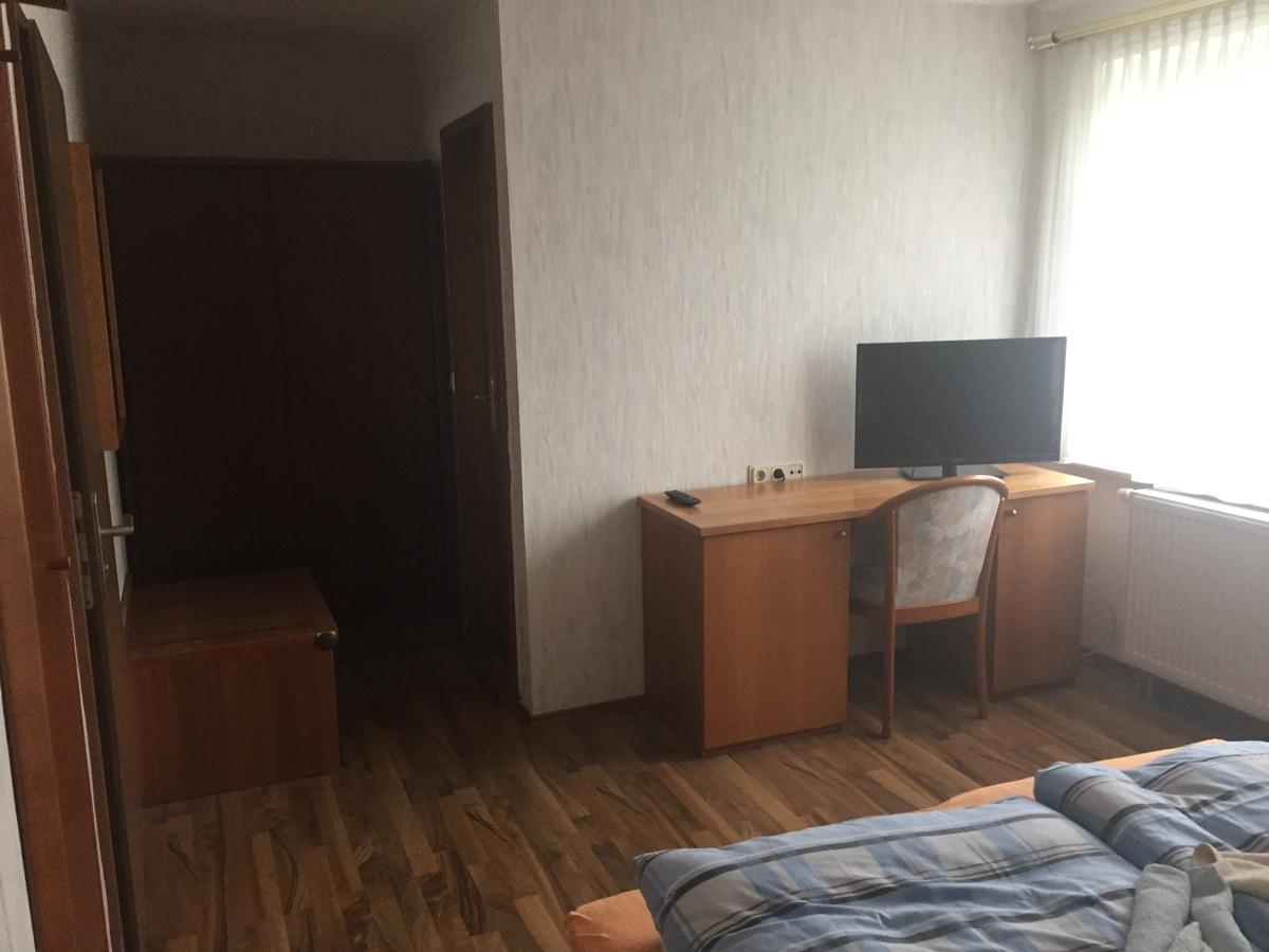 Hotel Restaurant Hohe Tanne Grossbreitenbach Buitenkant foto